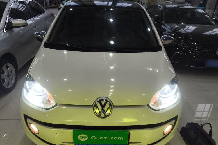 Used Volkswagen up! 2015 1.0L go high! Exterior 1