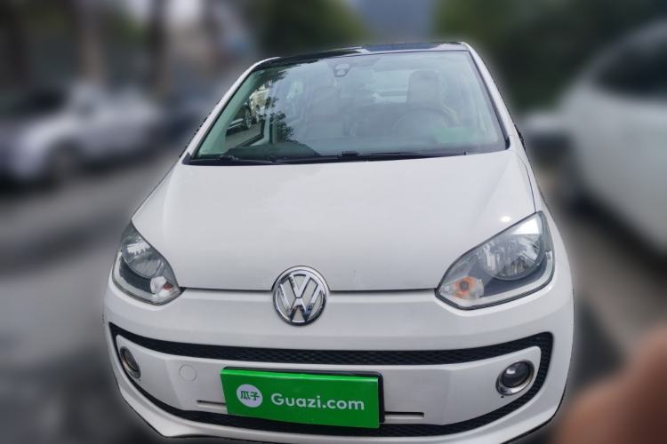 Used Volkswagen up! 2015 1.0L go high! Front