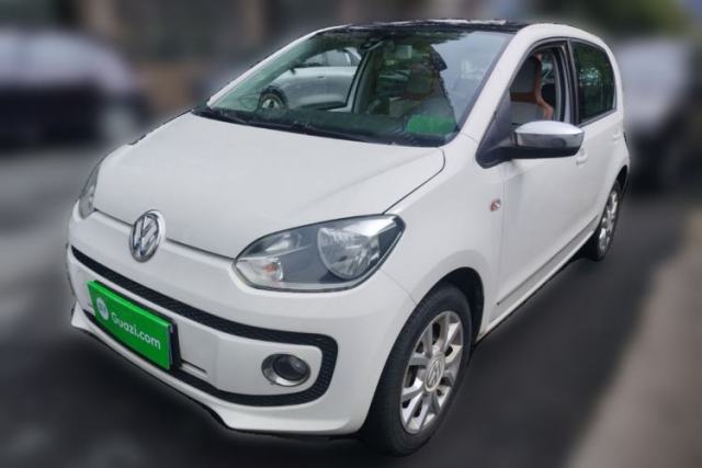 Used Volkswagen up! 2015 1.0L go high!