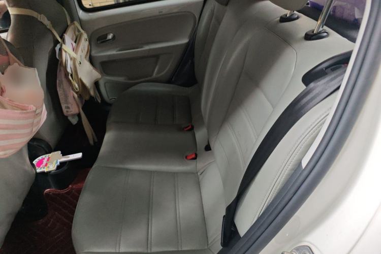 Used Volkswagen up! 2015 1.0L move up! Left Rear Seat