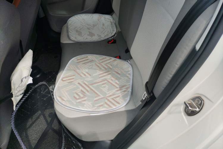 Used Volkswagen up! 2015 1.0L go high! Left Rear Seat