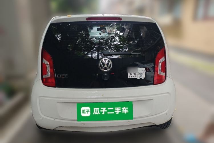 Used Volkswagen up! 2015 1.0L move up! Rear