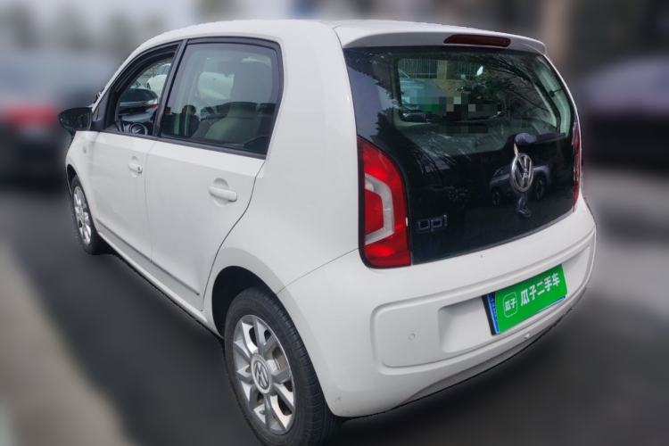 Used Volkswagen up! 2015 1.0L go high! Rear Left 45 Deg