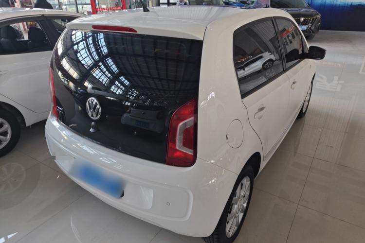 Used Volkswagen up! 2015 1.0L go high! Rear Right 45 Deg