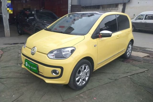 Used Volkswagen up! 2015 1.0L go high!
