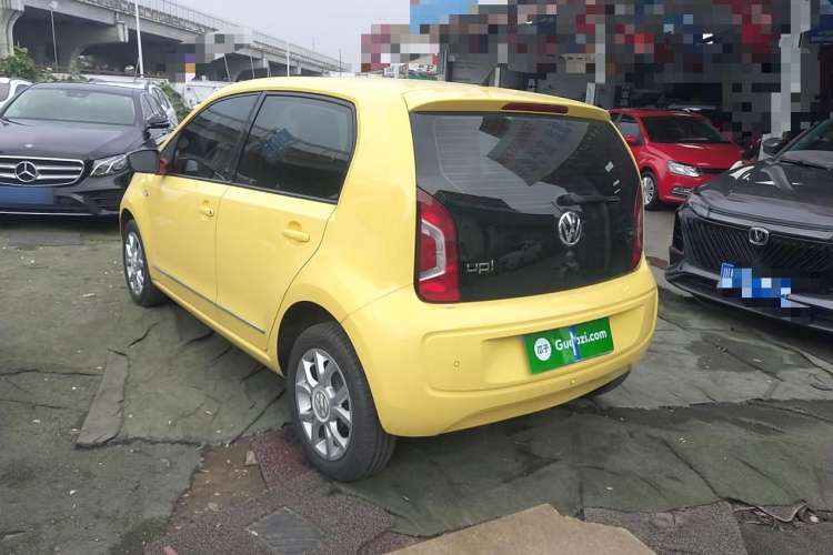 Used Volkswagen up! 2015 1.0L go high! Rear Left 45 Deg