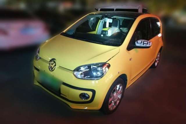 Used Volkswagen up! 2015 1.0L go high!