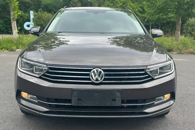 Used Volkswagen Variant 2018 380TSI Two-Wheel Drive Comfort Edition Exterior 5