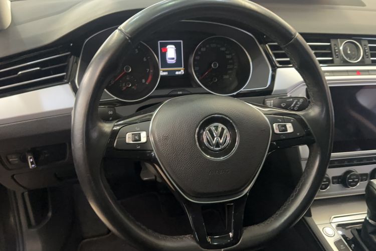 Used Volkswagen Variant 2018 380TSI Two-Wheel Drive Comfort Edition Steering Wheel