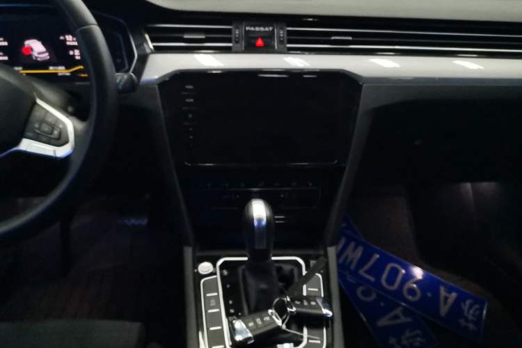 Used Volkswagen Variant 2021 2.0T Comfort Edition Audio And AC Panel