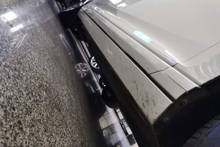 Used Volkswagen Variant 2021 2.0T Comfort Edition Right Side Sill