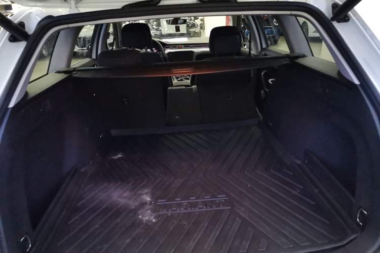 Used Volkswagen Variant 2021 2.0T Comfort Edition Trunk