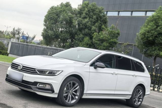 Used Volkswagen Variant 2018 380TSI Two-Wheel Drive Comfort Edition