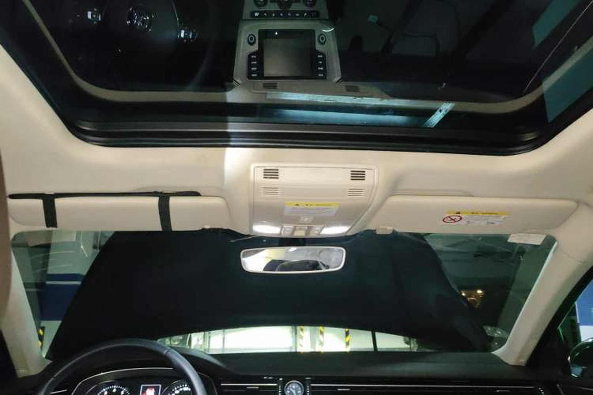 Used Volkswagen Variant 2016 280TSI Two-Wheel-Drive Comfort Edition Headliner