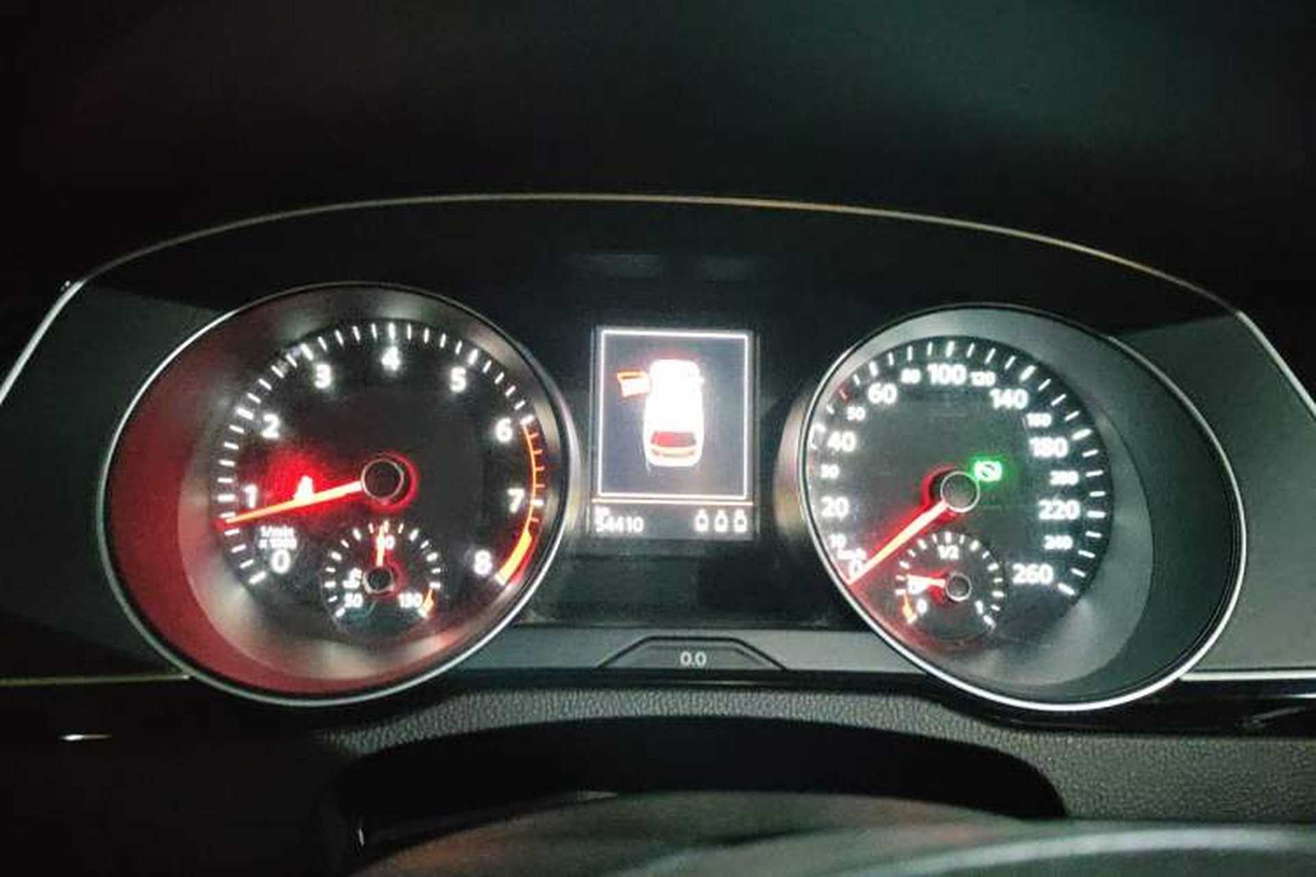 Used Volkswagen Variant 2016 280TSI Two-Wheel-Drive Comfort Edition Instrument Cluster