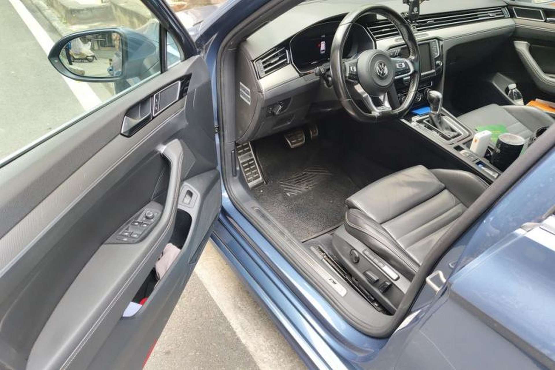 Used Volkswagen Variant 2016 380TSI Two-Wheel Drive R-Line Version Driver Seat