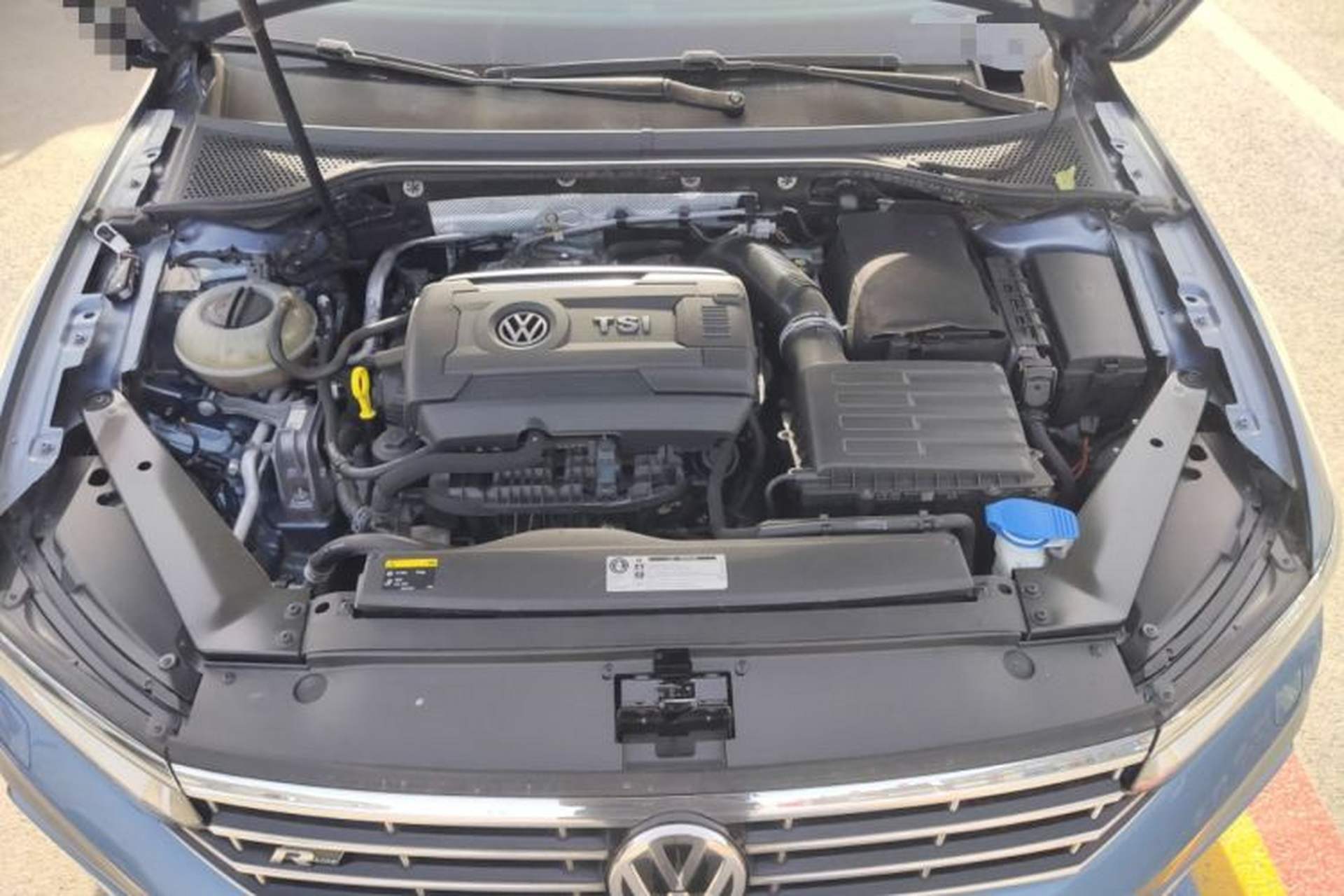 Used Volkswagen Variant 2016 380TSI Two-Wheel Drive R-Line Version Engine Bay