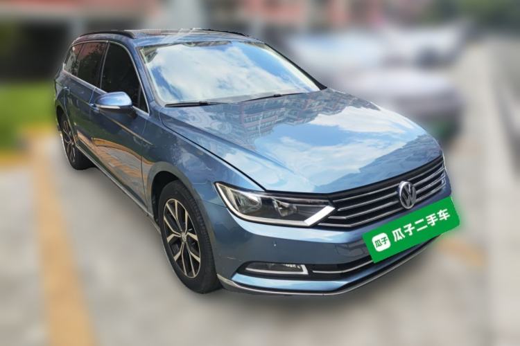 Used Volkswagen Variant 2016 380TSI Two-Wheel-Drive Style Edition Front Right 45 Deg