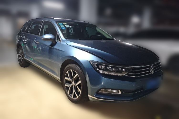 Used Volkswagen Variant 2016 380TSI Two-Wheel-Drive Style Edition Front Right 45 Deg
