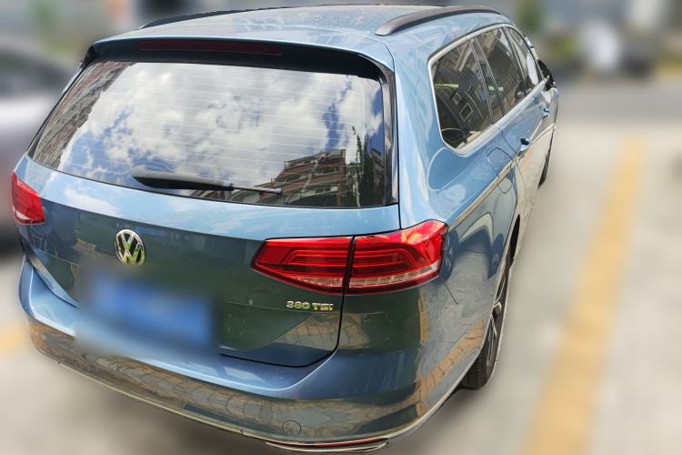 Used Volkswagen Variant 2016 380TSI Two-Wheel-Drive Style Edition Rear Right 45 Deg