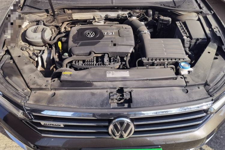 Used Volkswagen Variant 2016 380TSI Four-Wheel Drive Longitudinal Version Engine Bay
