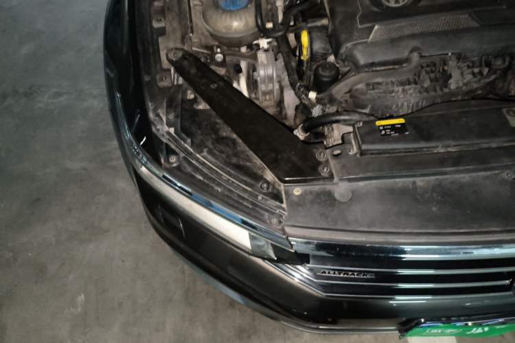 Used Volkswagen Variant 2016 380TSI Four-Wheel Drive Longitudinal Version Engine Bay Right