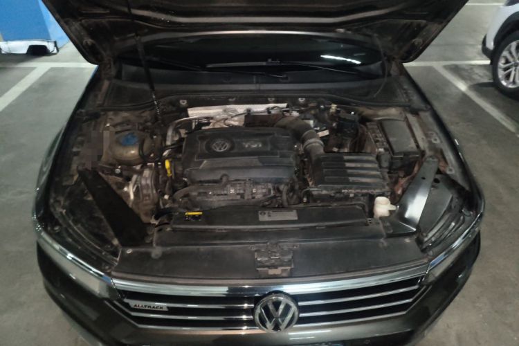 Used Volkswagen Variant 2016 380TSI Four-Wheel Drive Longitudinal Version Engine Bay