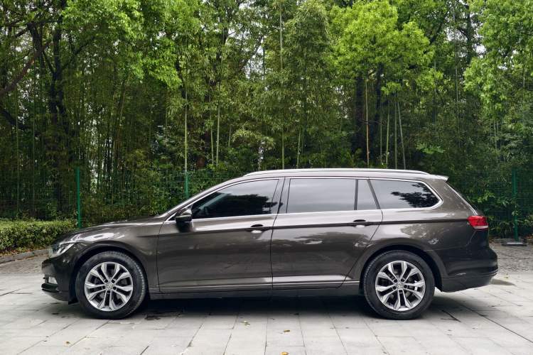 Used Volkswagen Variant 2016 280TSI Two-Wheel-Drive Comfort Edition Exterior 4