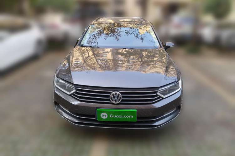 Used Volkswagen Variant 2016 380TSI Two-Wheel-Drive Style Edition Front