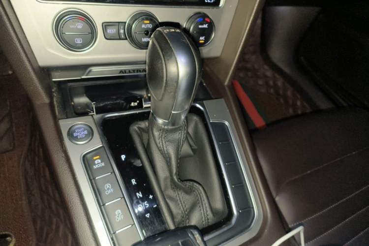 Used Volkswagen Variant 2016 380TSI Four-Wheel Drive Longitudinal Version Gear Lever