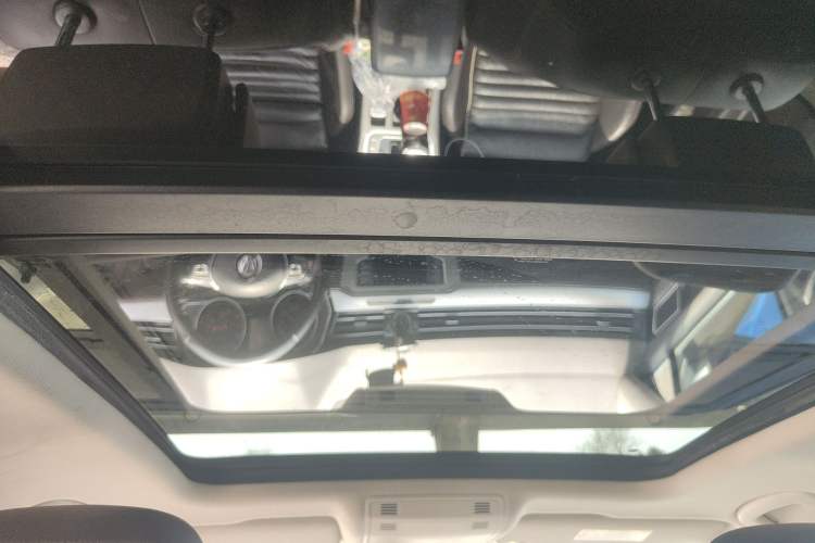 Used Volkswagen Variant 2016 280TSI Two-Wheel-Drive Comfort Edition Headliner