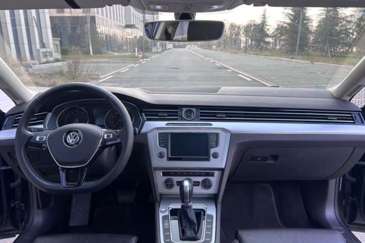 Used Volkswagen Variant 2016 280TSI Two-Wheel-Drive Comfort Edition Interior 1