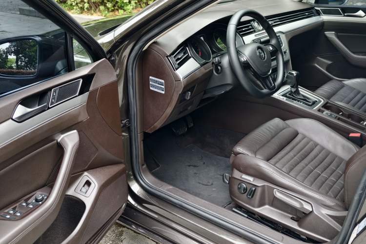 Used Volkswagen Variant 2016 280TSI Two-Wheel-Drive Comfort Edition Interior 1