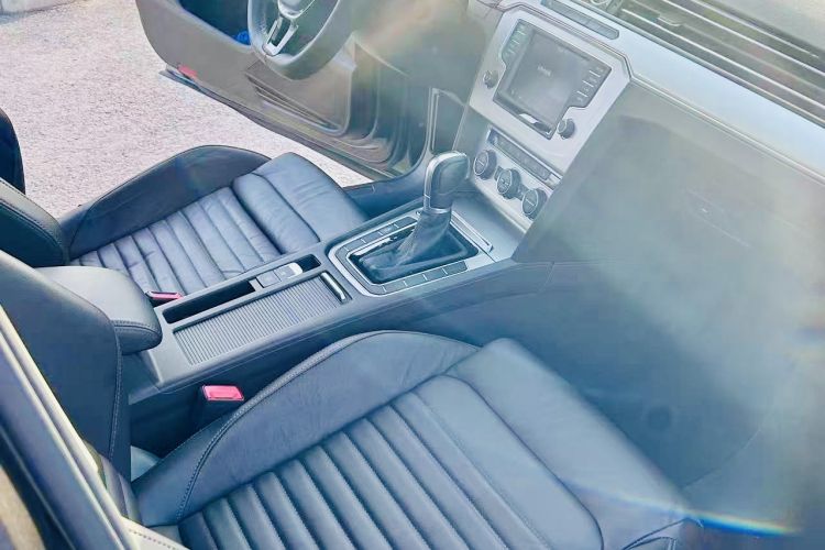 Used Volkswagen Variant 2016 280TSI Two-Wheel-Drive Comfort Edition Interior 8