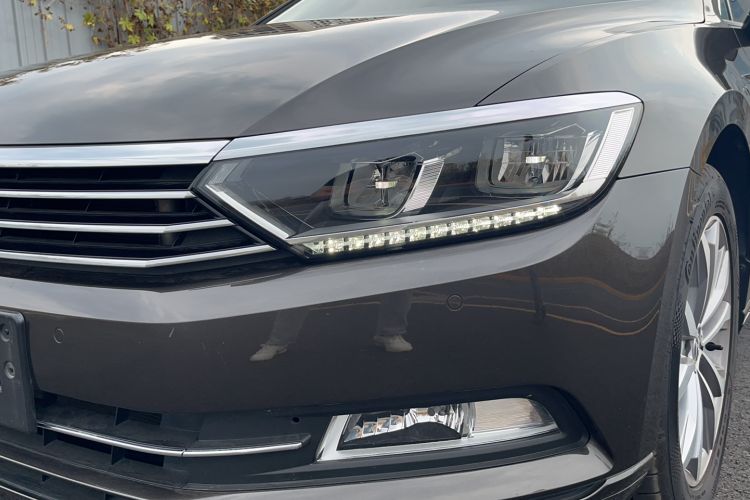 Used Volkswagen Variant 2016 280TSI Two-Wheel-Drive Comfort Edition Left Front Headlight