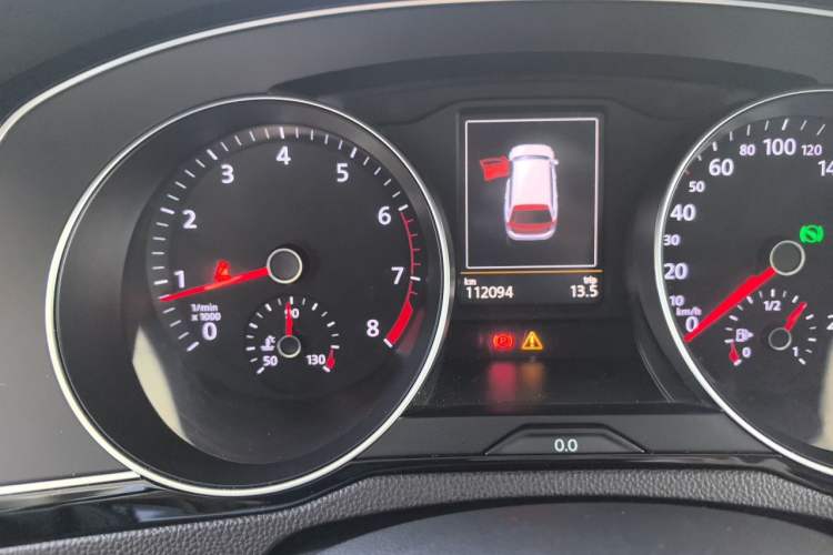 Used Volkswagen Variant 2016 280TSI Two-Wheel-Drive Comfort Edition Odometer Close Up