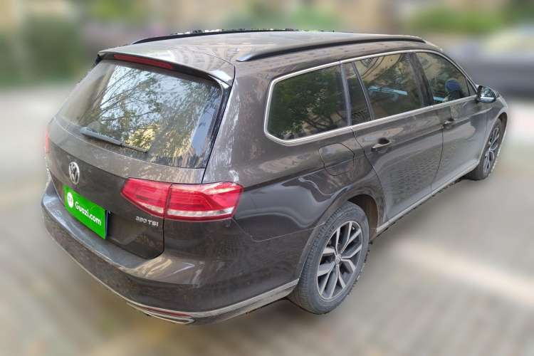 Used Volkswagen Variant 2016 380TSI Two-Wheel-Drive Style Edition Rear Right 45 Deg