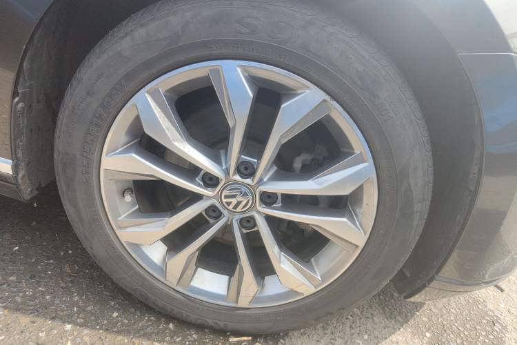 Used Volkswagen Variant 2016 280TSI Two-Wheel-Drive Comfort Edition Right Front Wheel Hub