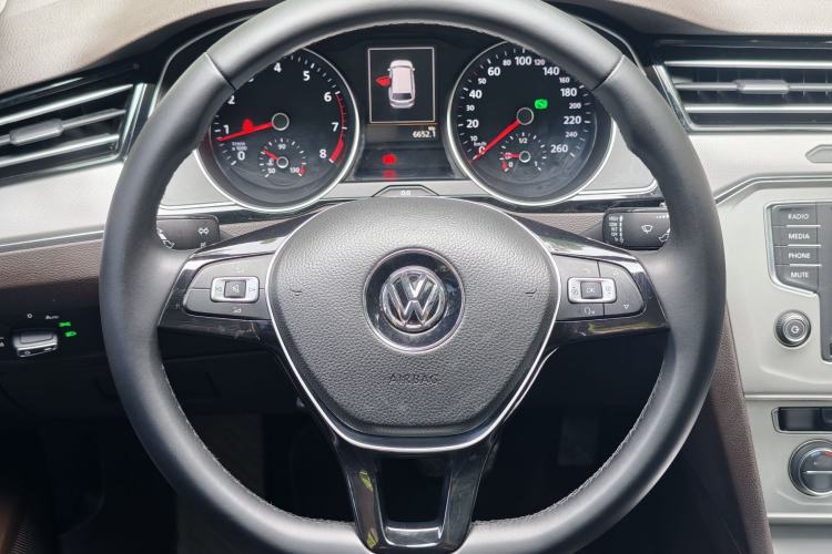 Used Volkswagen Variant 2016 280TSI Two-Wheel-Drive Comfort Edition Steering Wheel