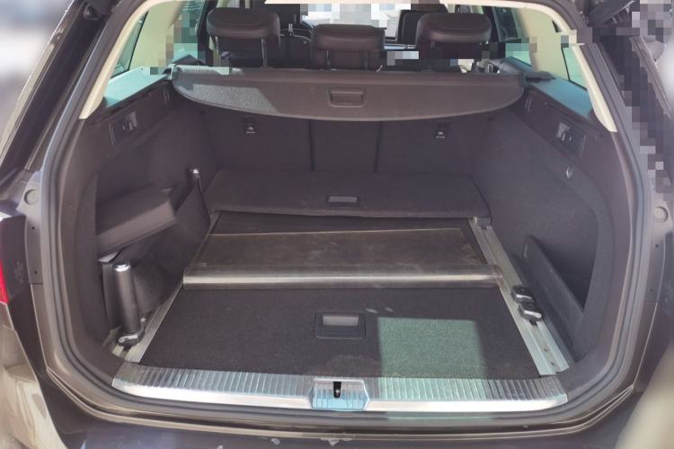Used Volkswagen Variant 2016 380TSI Four-Wheel Drive Longitudinal Version Trunk