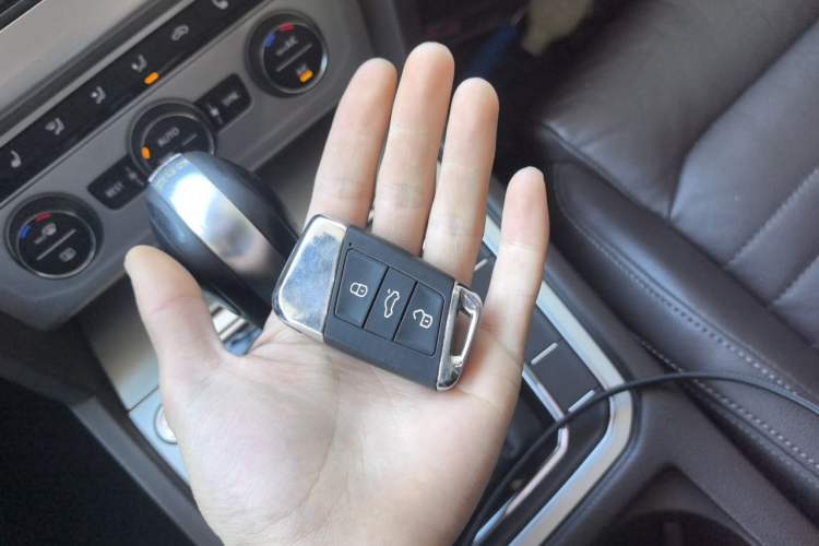 Used Volkswagen Variant 2016 280TSI Two-Wheel-Drive Comfort Edition Vehicle Key