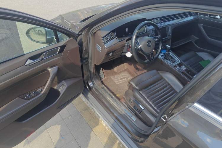 Used Volkswagen Variant 2016 380TSI Four-Wheel Drive Longitudinal Version Driver Seat