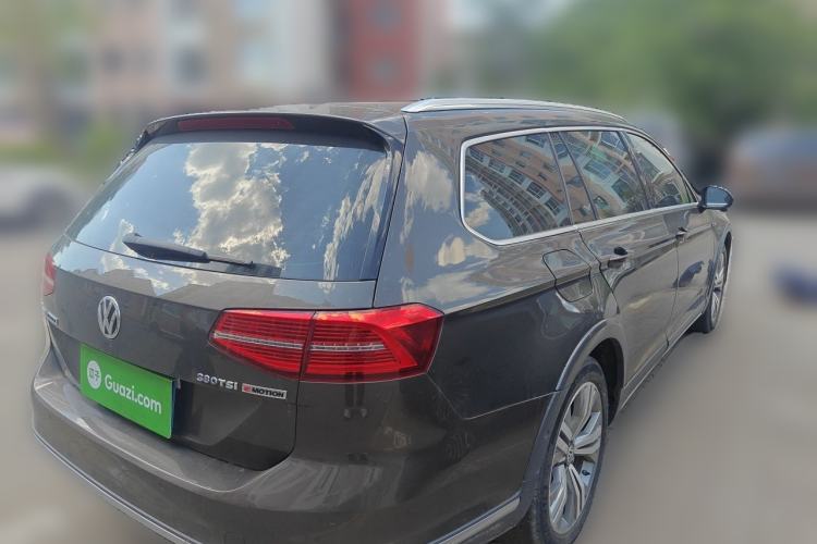 Used Volkswagen Variant 2016 380TSI Four-Wheel Drive Longitudinal Version Rear Right 45 Deg
