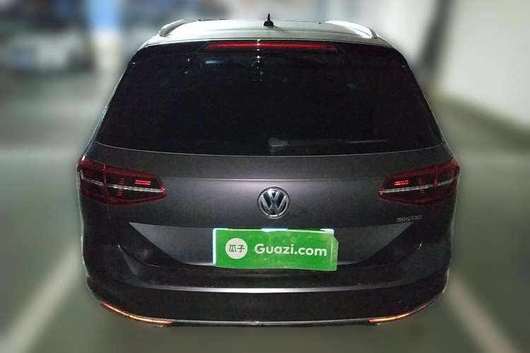 Used Volkswagen Variant 2016 380TSI Two-Wheel Drive R-Line Version Rear