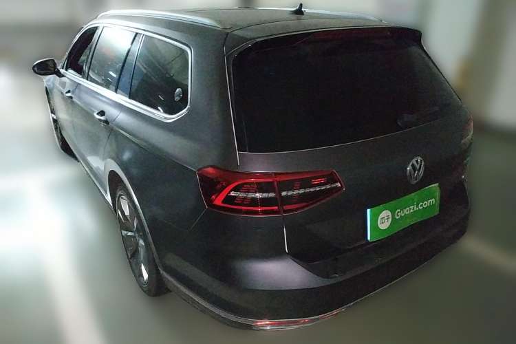 Used Volkswagen Variant 2016 380TSI Two-Wheel Drive R-Line Version Rear Left 45 Deg