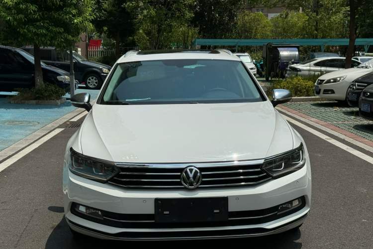 Used Volkswagen Variant 2016 280TSI Two-Wheel-Drive Comfort Edition Exterior 1