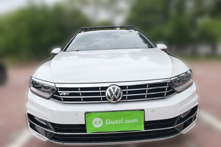 Used Volkswagen Variant 2016 380TSI Two-Wheel Drive R-Line Version Front