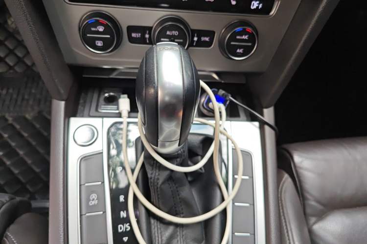 Used Volkswagen Variant 2016 280TSI Two-Wheel-Drive Comfort Edition Gear Lever