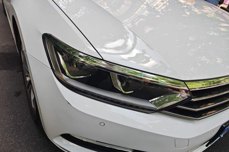 Used Volkswagen Variant 2016 280TSI Two-Wheel-Drive Comfort Edition Right Front Headlight