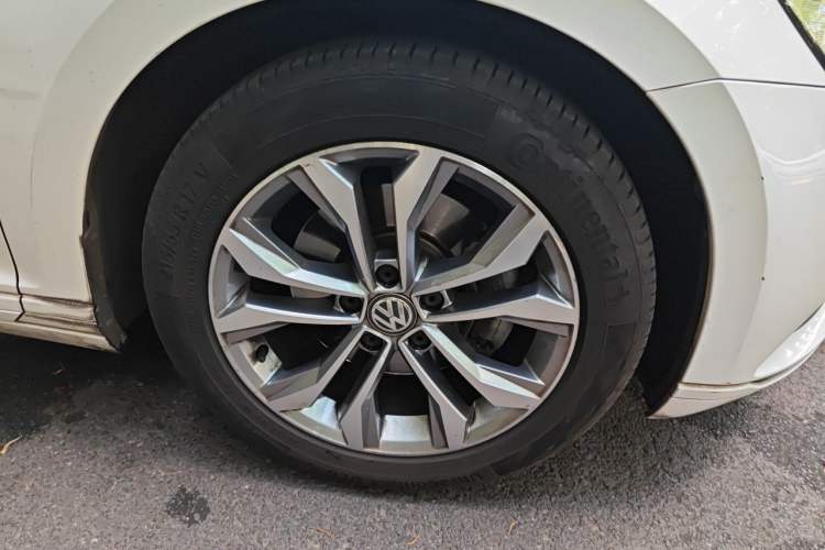 Used Volkswagen Variant 2016 280TSI Two-Wheel-Drive Comfort Edition Right Front Wheel Hub